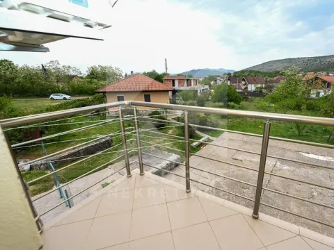 Izdavanje, jednosoban stan, 60m², Vranići, Podgorica - image 11