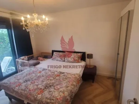 Prodaja, kuća, 234m², Granice, Mladenovac - image 14