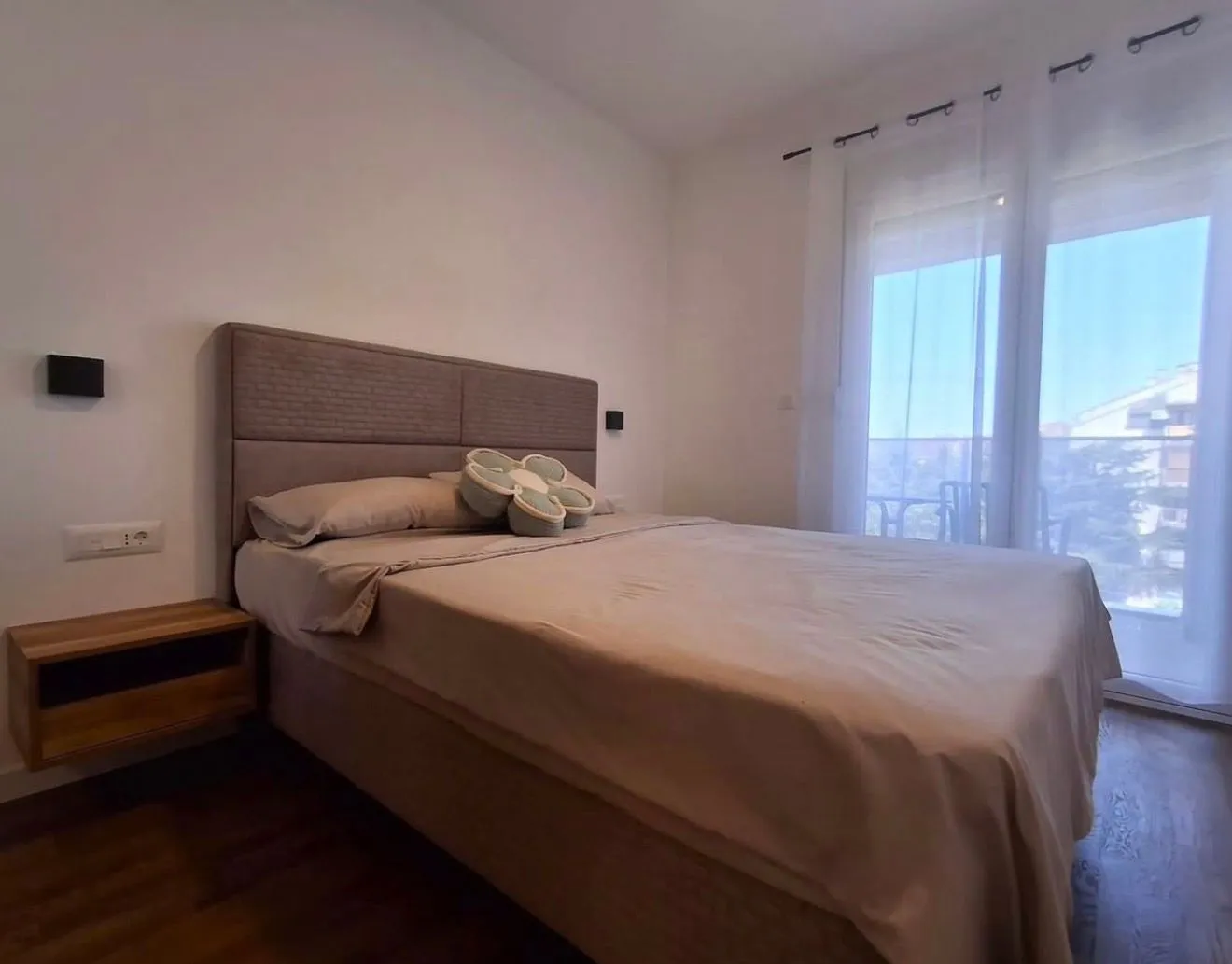Izdavanje, jednosoban stan, 46m², Stari Aerodrom, Podgorica