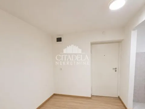 Prodaja, jednosoban stan, 26m², Savski Venac, Beograd - image 4