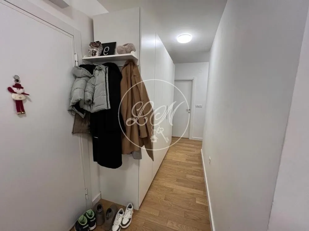 Prodaja, trosoban stan, 71m², Zemun Sve Podlokacije, Beograd