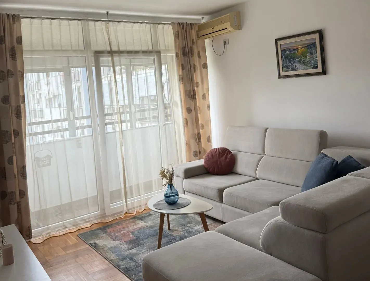 Izdavanje, dvosoban stan, 56m², City Kvart, Podgorica