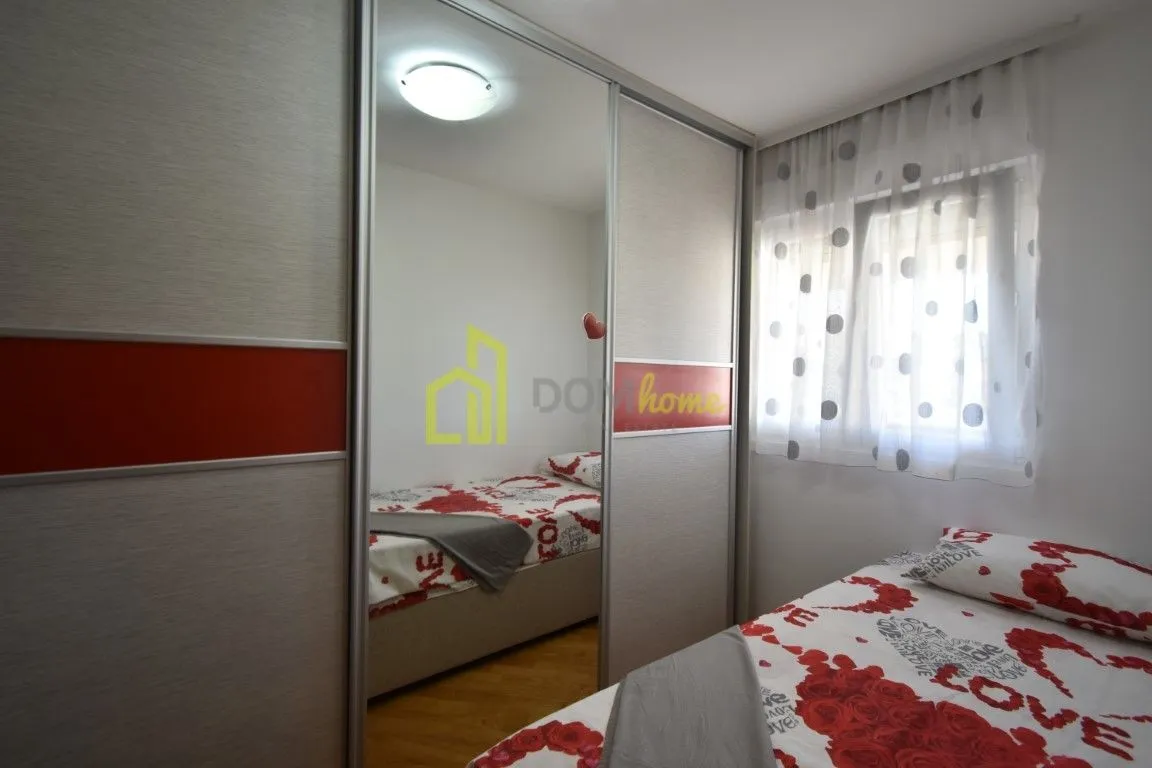 Izdavanje, dvosoban stan, 60m², Centar, Podgorica
