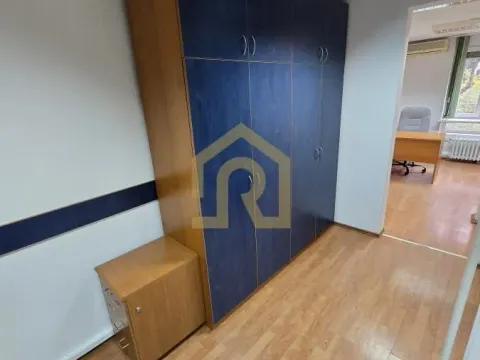 Izdavanje, poslovni prostor, 53m², Vračar Hram, Vračar Sve Podlokacije - image 4