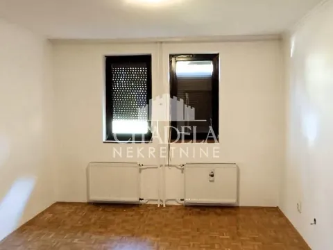 Izdavanje, jednosoban stan, 37m², Resnik, Beograd - image 1