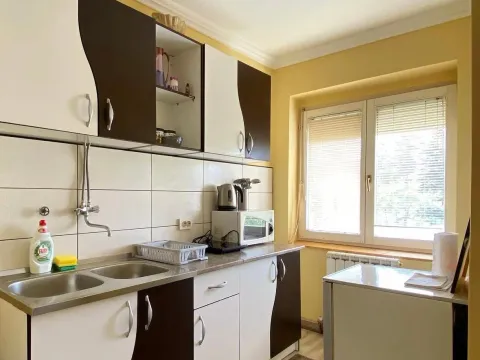 Rent, two bedroom apartment, 60m², Centar, Žabljak - image 2
