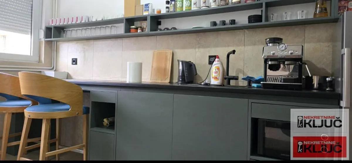 Rent, office space, 300m², Spens, Novi Sad Sve Podlokacije