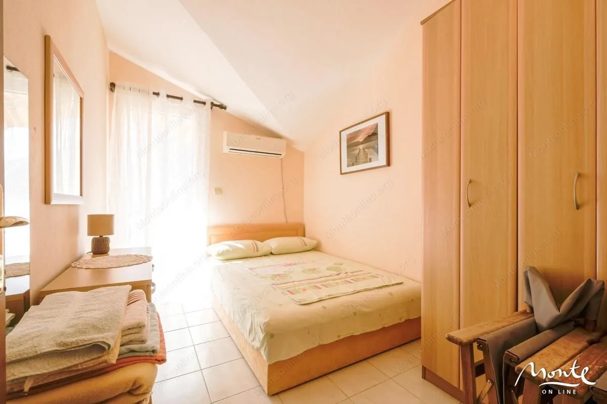 Prodaja, dvosoban stan, 53m², Orahovac, Kotor