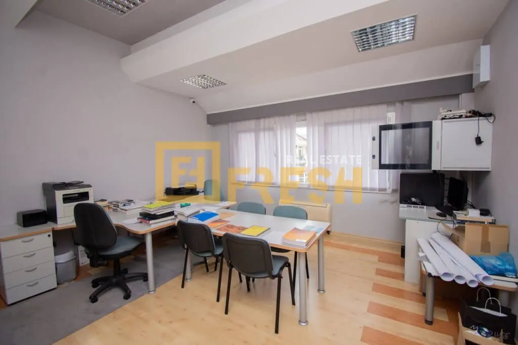 Rent, office space, 250m², Gornja Gorica, Podgorica