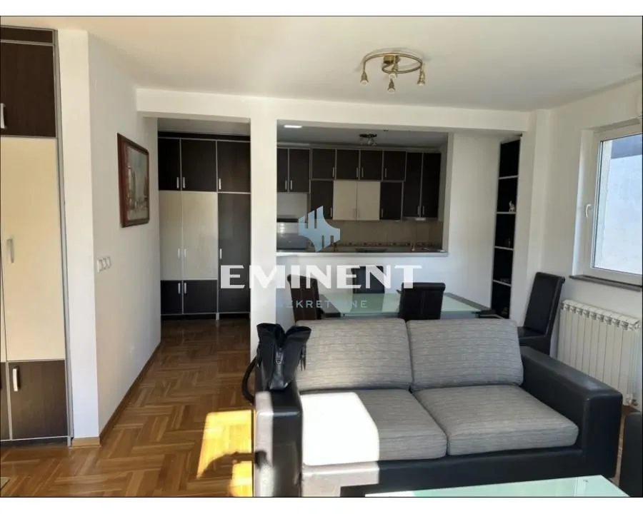 Izdavanje, stan, 80m², Trošarina, Voždovac Sve Podlokacije