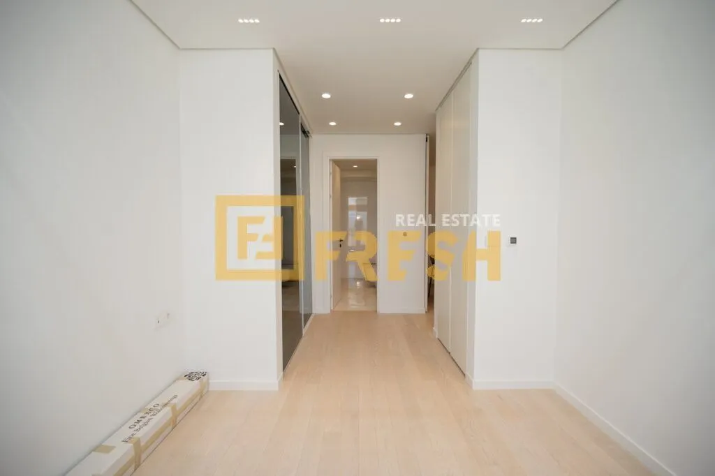 Sale, three bedroom apartment, 135m², Master Kvart, Podgorica