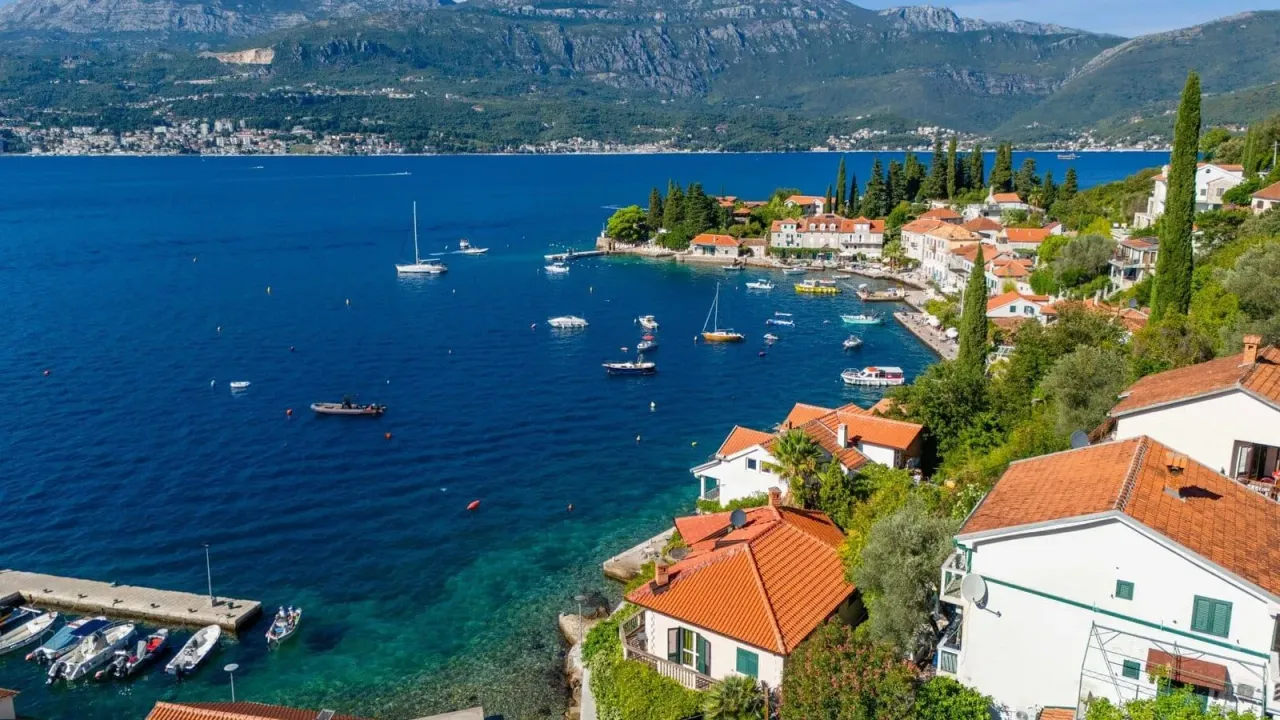 Prodaja, kuća, 130m², Rose, Herceg Novi