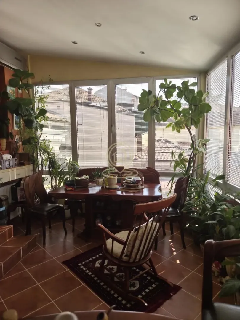 Prodaja, trosoban stan, 75m², Medijana, Niš