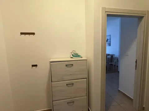 Izdavanje, dvosoban stan, 55m², Velji Vinogradi, Budva - image 11