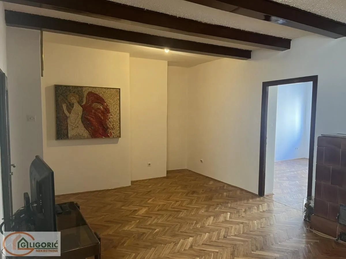 Prodaja, četvorosoban stan, 100m², Savski Venac, Beograd