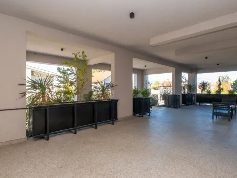 Prodaja, trosoban stan, 95m², Gornja Gorica, Podgorica - image 17