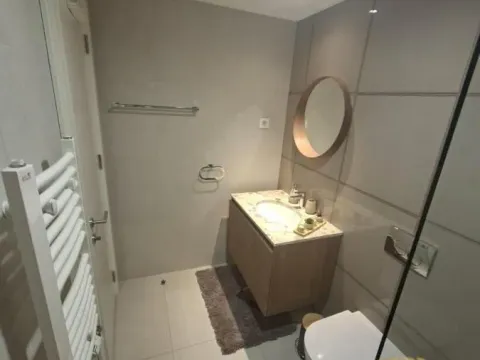 Izdavanje, dvosoban stan, 61m², Savski Venac, Beograd - image 10