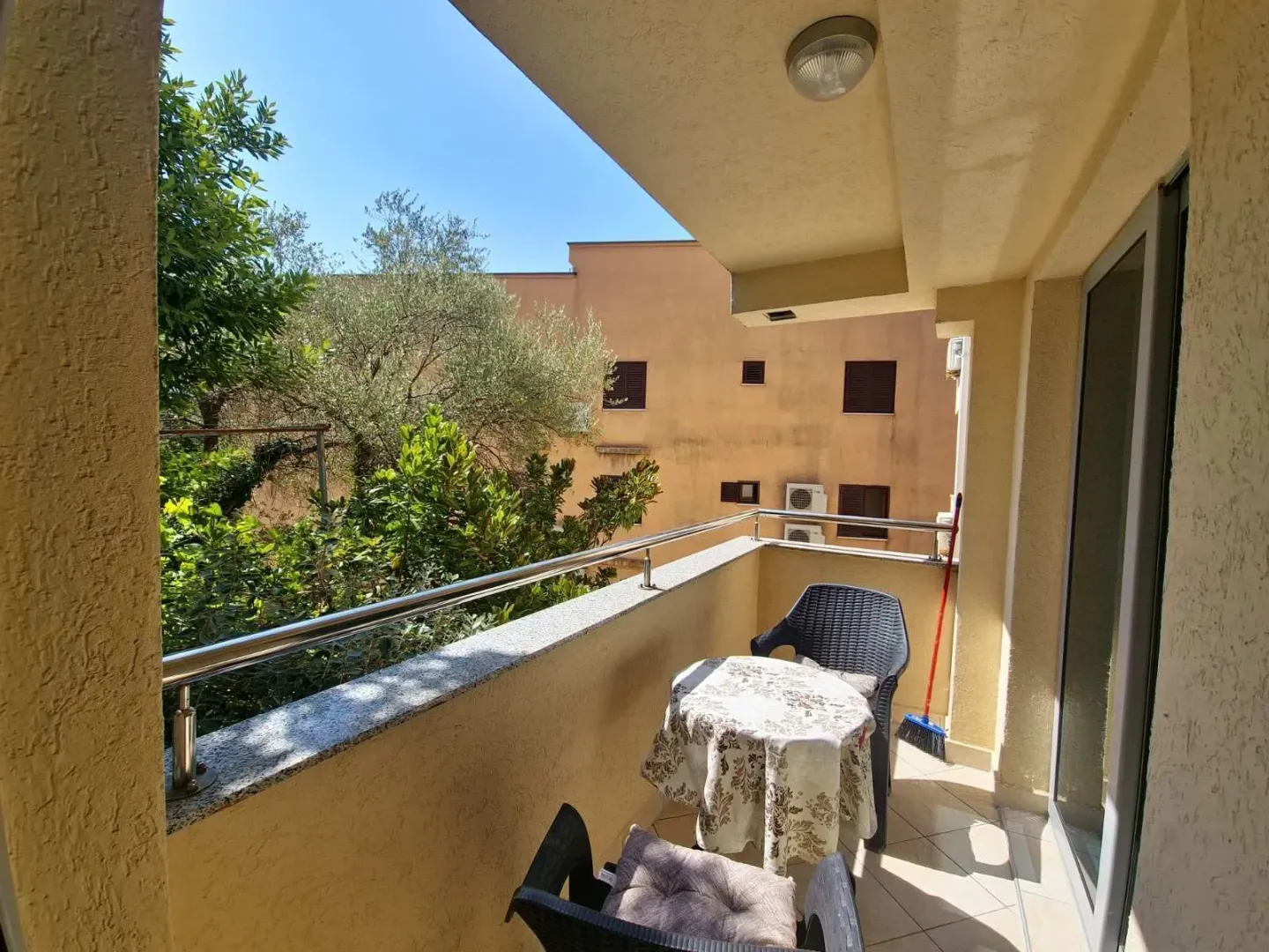 Rent, two bedroom apartment, 80m², Kamenovo, Budva