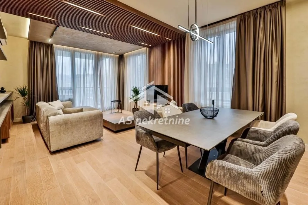 Izdavanje, trosoban stan, 89m², Savski Venac, Beograd