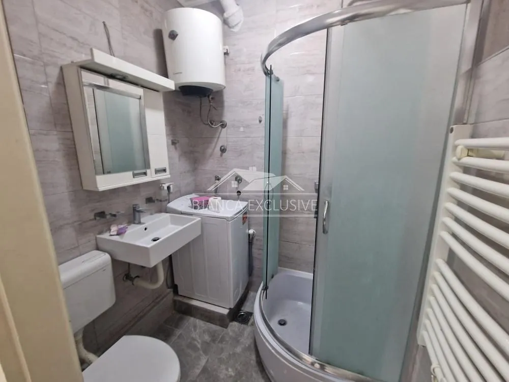 Prodaja, četvorosoban stan, 79m², Južni Bulevar, Vračar Sve Podlokacije