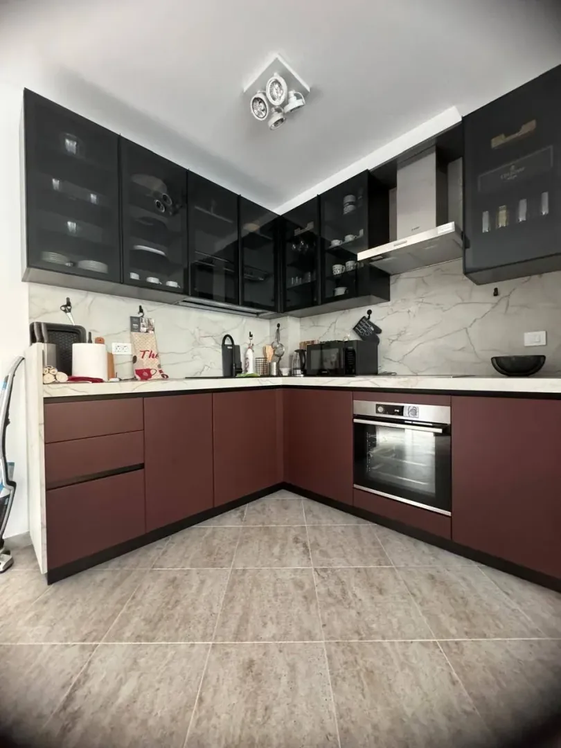 Rent, house, 169m², Lastva Grbaljska, Kotor