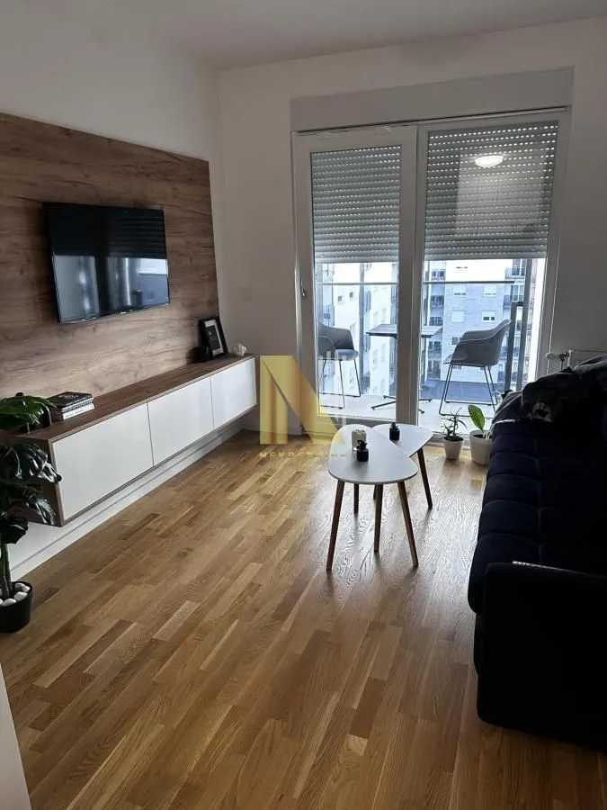 Izdavanje, jednosoban stan, 40m², Novo naselje, Novi Sad