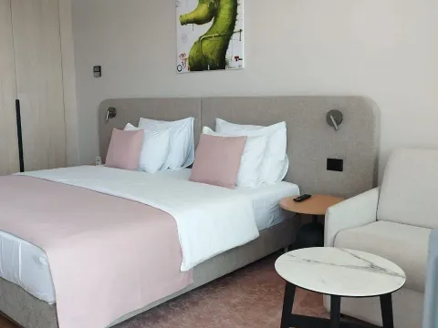 Prodaja, jednosoban stan, 43m², Bečići, Budva - image 2