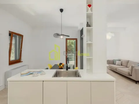 Prodaja, trosoban stan, 139m², Risan, Kotor - image 11