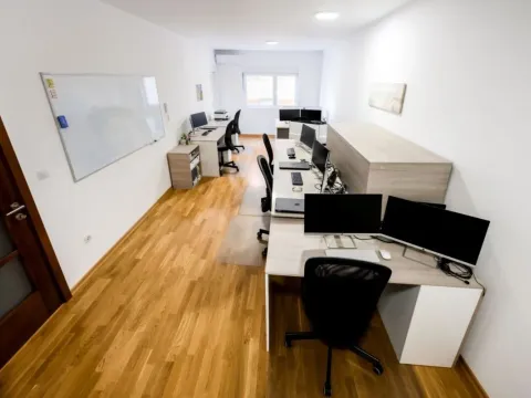 Rent, two bedroom apartment, 68m², Stari Aerodrom, Podgorica - image 5