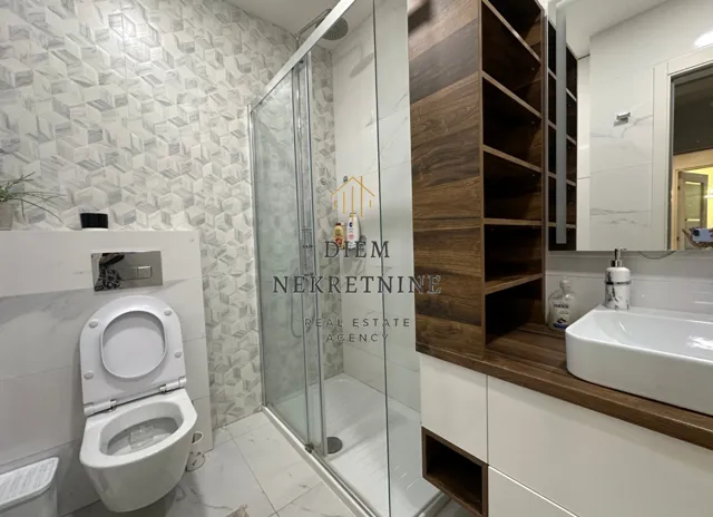 Rent, two bedroom apartment, 70m², Central Point, Podgorica