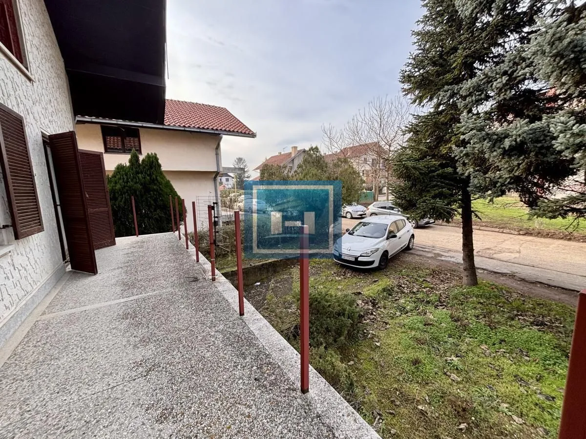 Prodaja, kuća, 300m², Budžino brdo, Jagodina