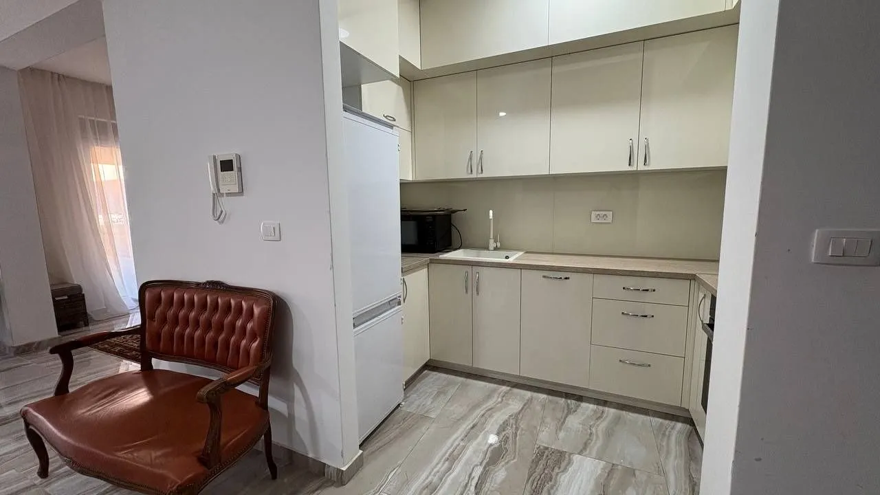 Prodaja, dvosoban stan, 104m², Tivat, Crna Gora