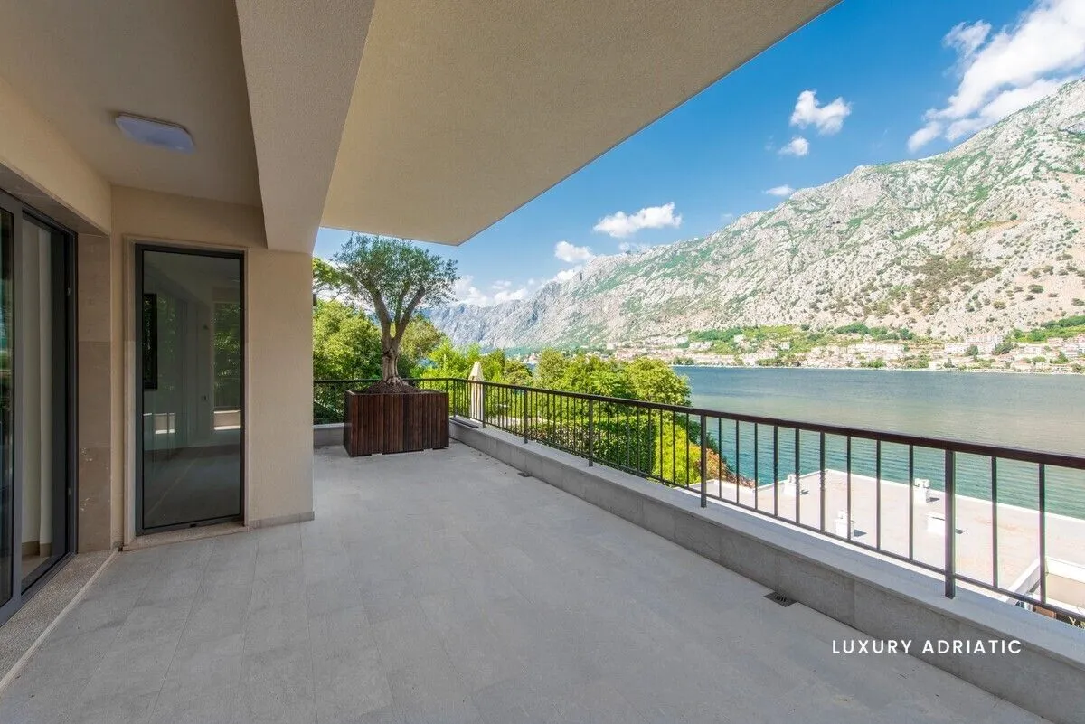 Sale, house, 510m², Kotor, Crna Gora