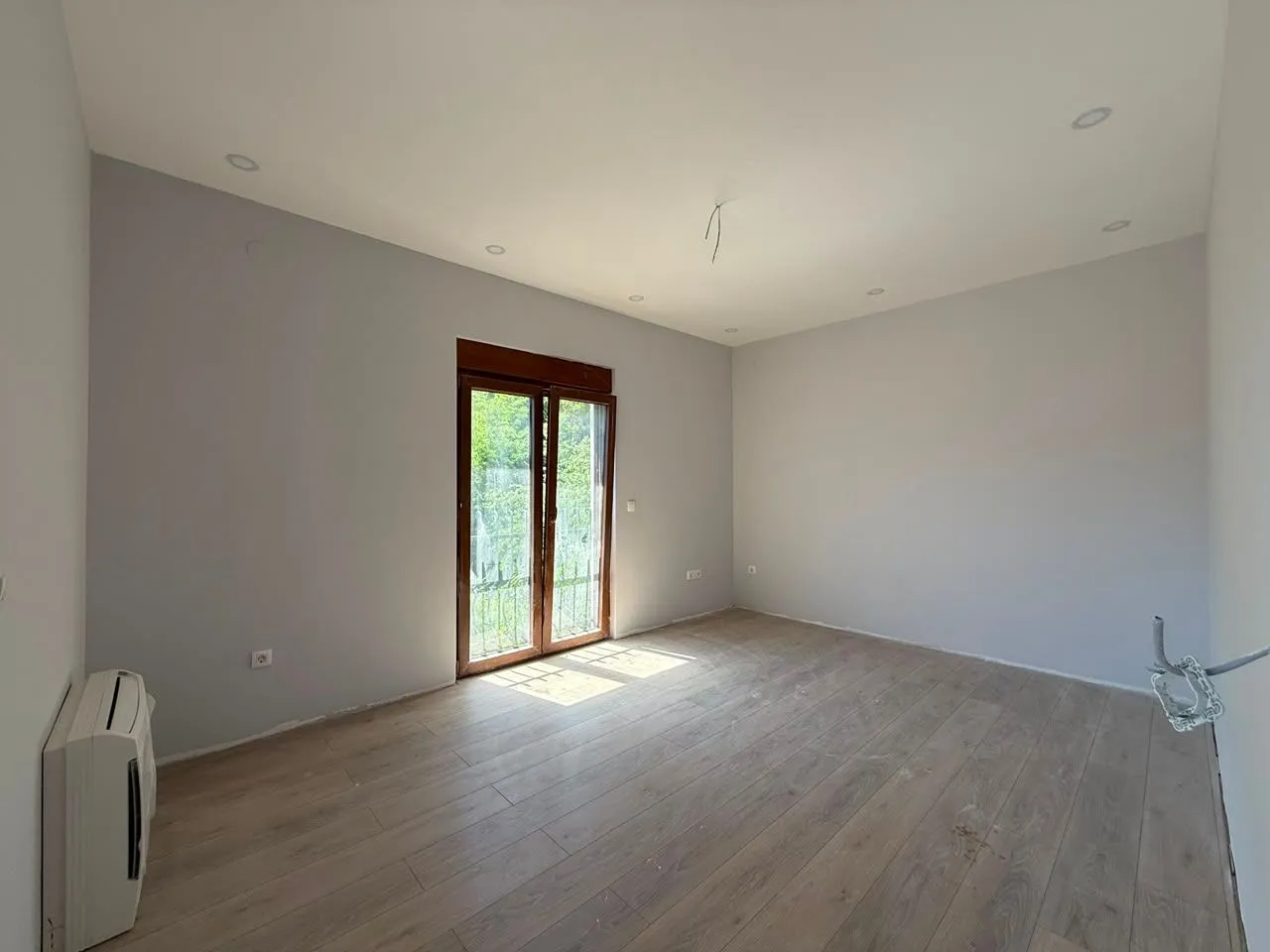 Prodaja, trosoban stan, 107m², Bečići, Budva