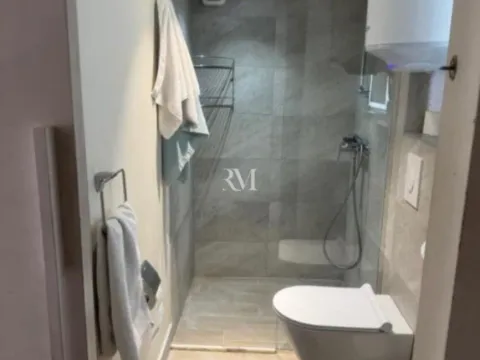 Izdavanje, garsonjera, 29m², Dumidran, Tivat - image 7