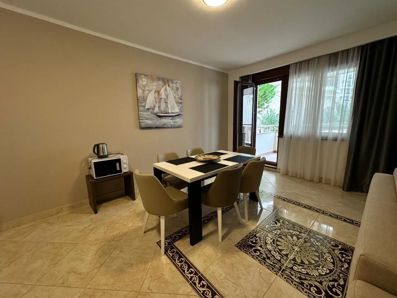 Sale, apartment, 85m², Bečići, Budva