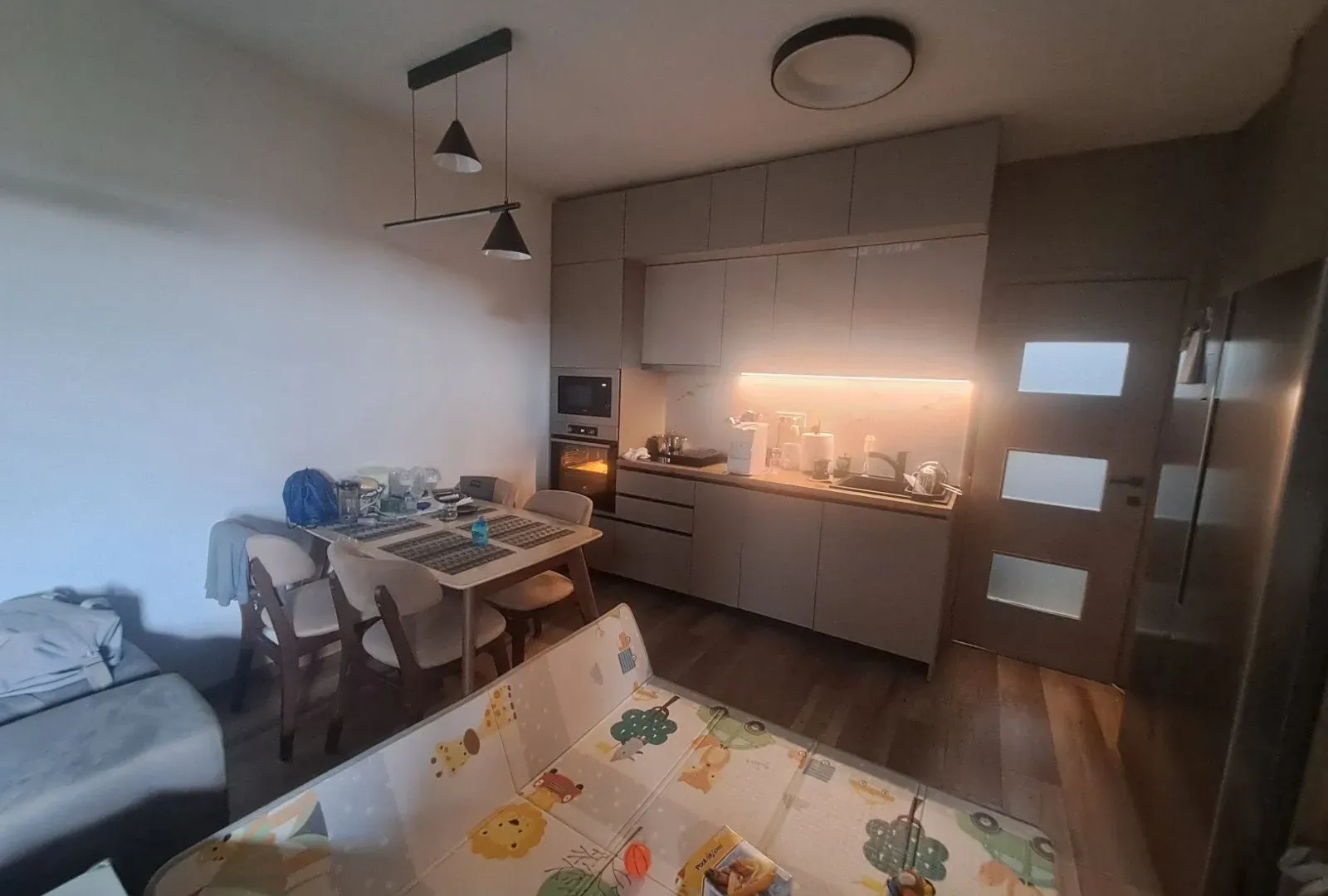Prodaja, jednosoban stan, 45m², Stari Aerodrom, Podgorica