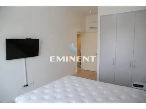 Izdavanje, trosoban stan, 90m², Savski Venac, Beograd - image 9