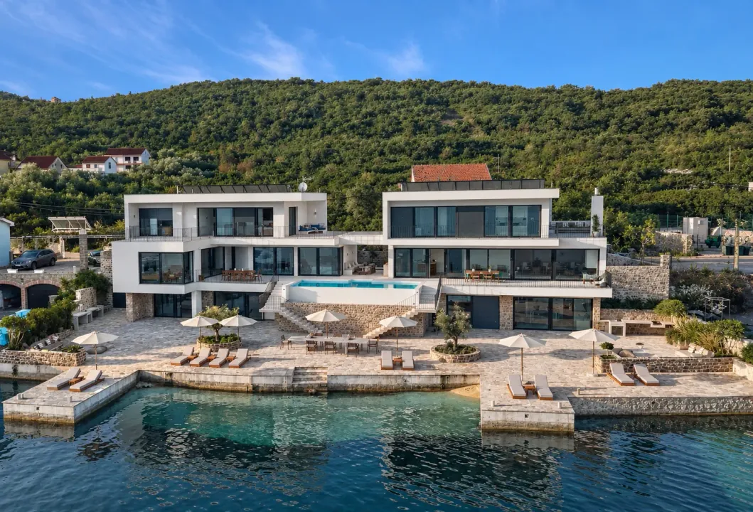 Sale, house, 676m², Đuraševići, Tivat