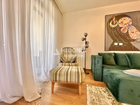 Izdavanje, trosoban stan, 83m², Savski Venac, Beograd - image 3