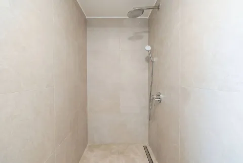 Rent, office space, 132m², Budva, Crna Gora - image 12