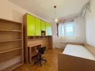 Izdavanje, dvosoban stan, 68m², Stari Aerodrom, Podgorica - image 2