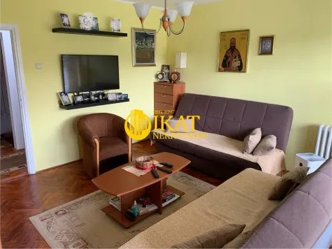 Stan in Zvezdara Sve Podlokacije