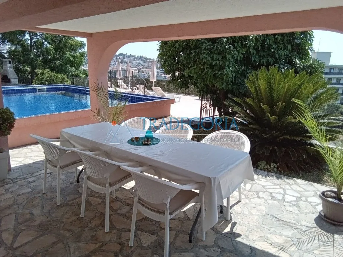 Prodaja, kuća, 740m², Dobra Voda, Bar