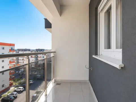 Izdavanje, jednosoban stan, 43m², Tuški Put, Podgorica - image 4