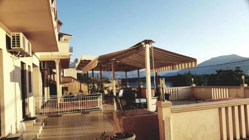 Prodaja, kuća, 511m², Đuraševići, Tivat