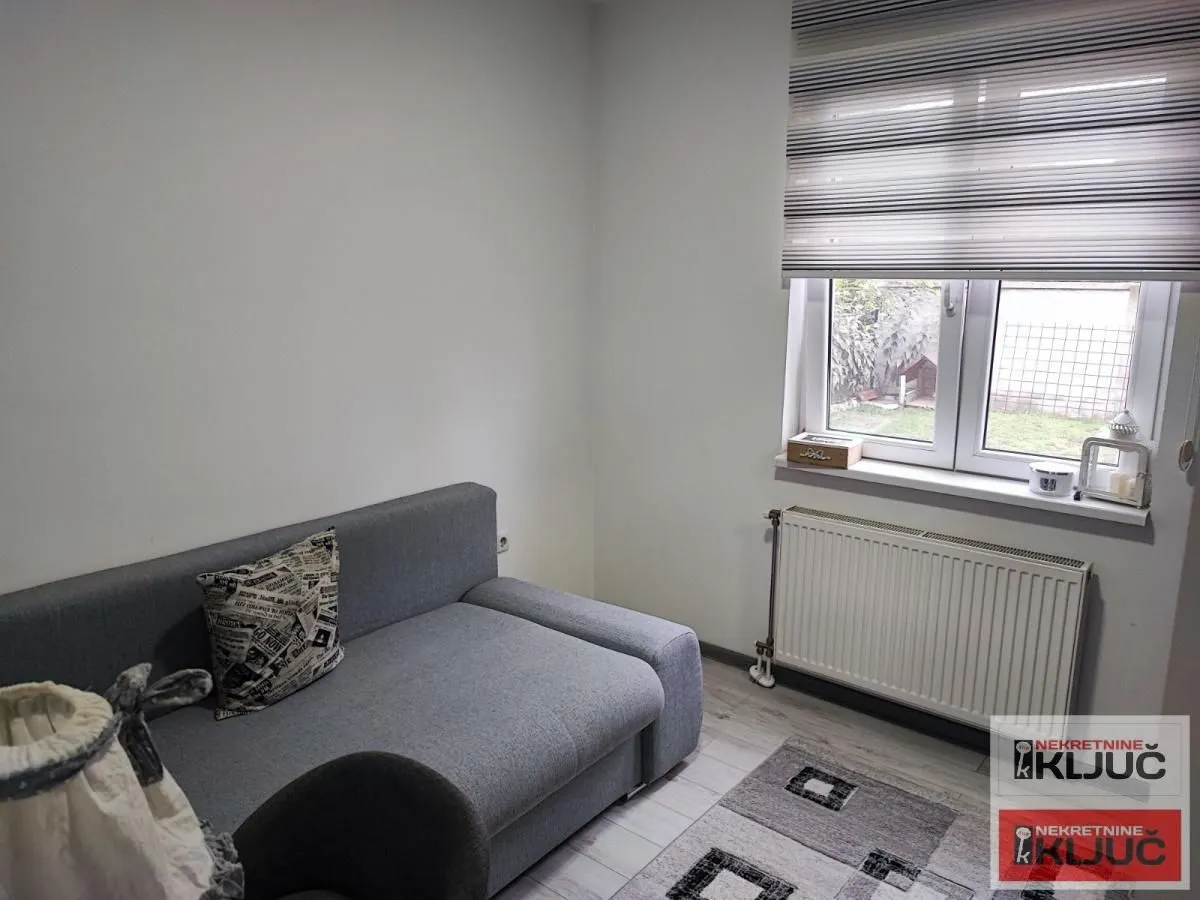 Prodaja, trosoban stan, 68m², Vidovdansko naselje, Novi Sad Sve Podlokacije