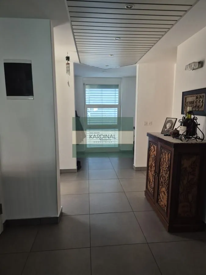 Prodaja, kuća, 528m², Budžino brdo, Jagodina