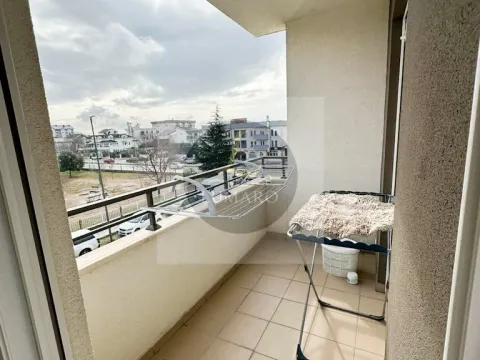 Izdavanje, dvosoban stan, 66m², Stari Aerodrom, Podgorica - image 10