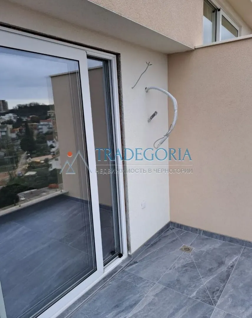 Prodaja, jednosoban stan, 56m², Dobra Voda, Bar